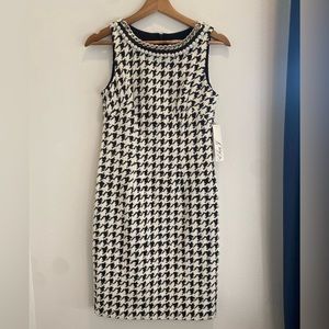 Eliza j soundhooth knee length dress.